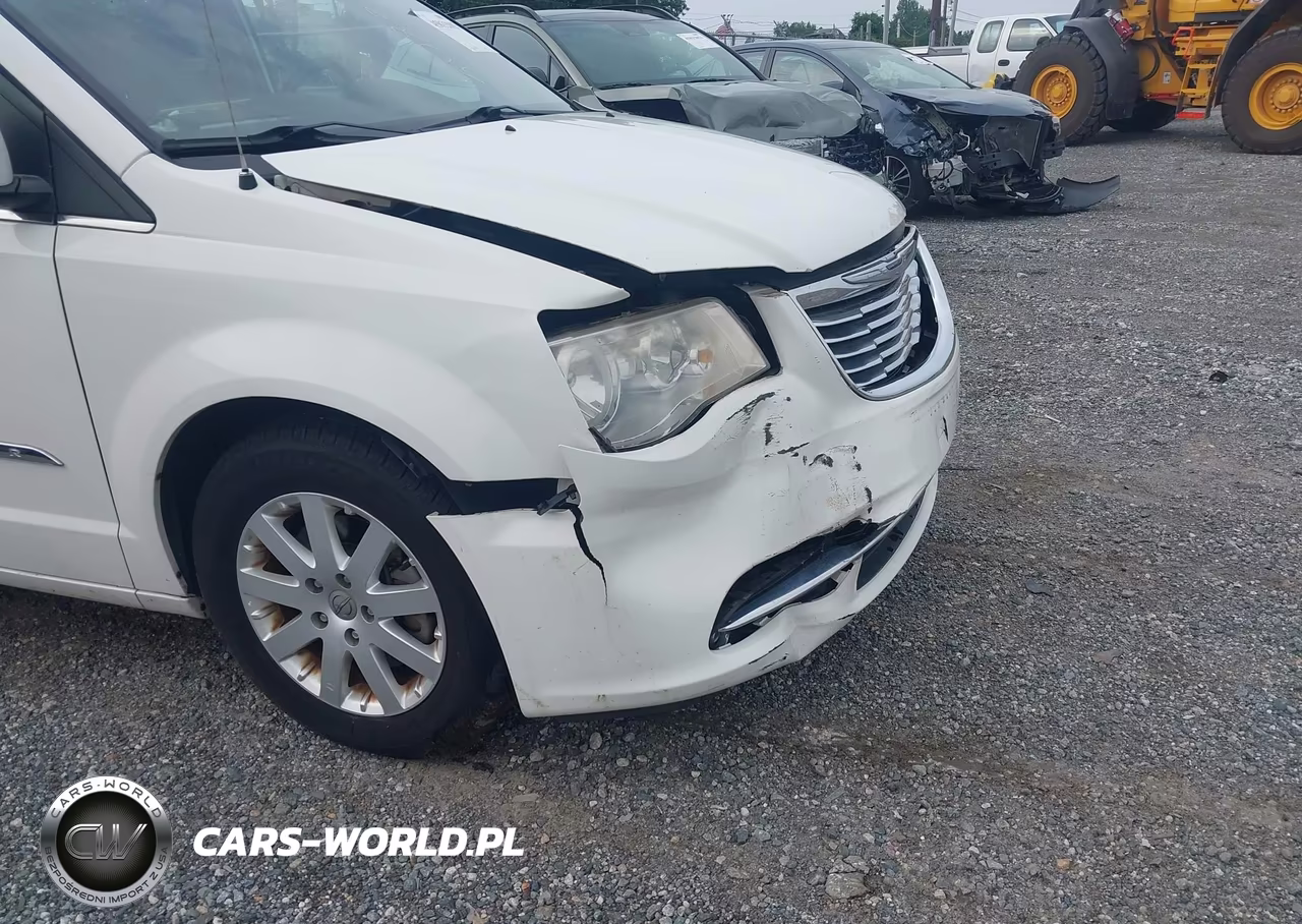 2013 Chrysler Town & Country Touring VIN:2C4RC1BG6DR557490 - 17