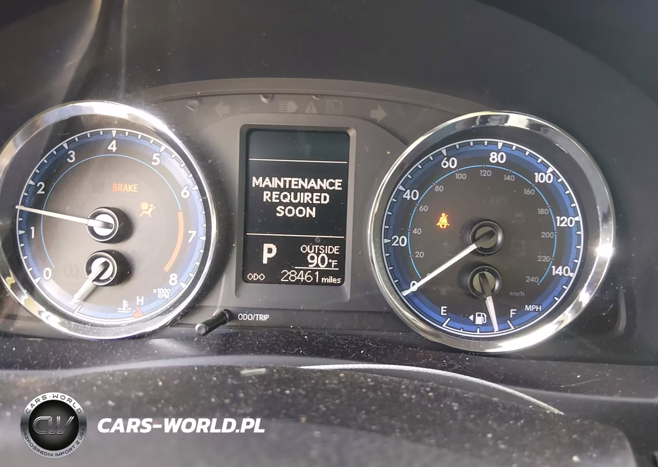 2018 Toyota Corolla Le VIN:5YFBURHE6JP812461 - 7