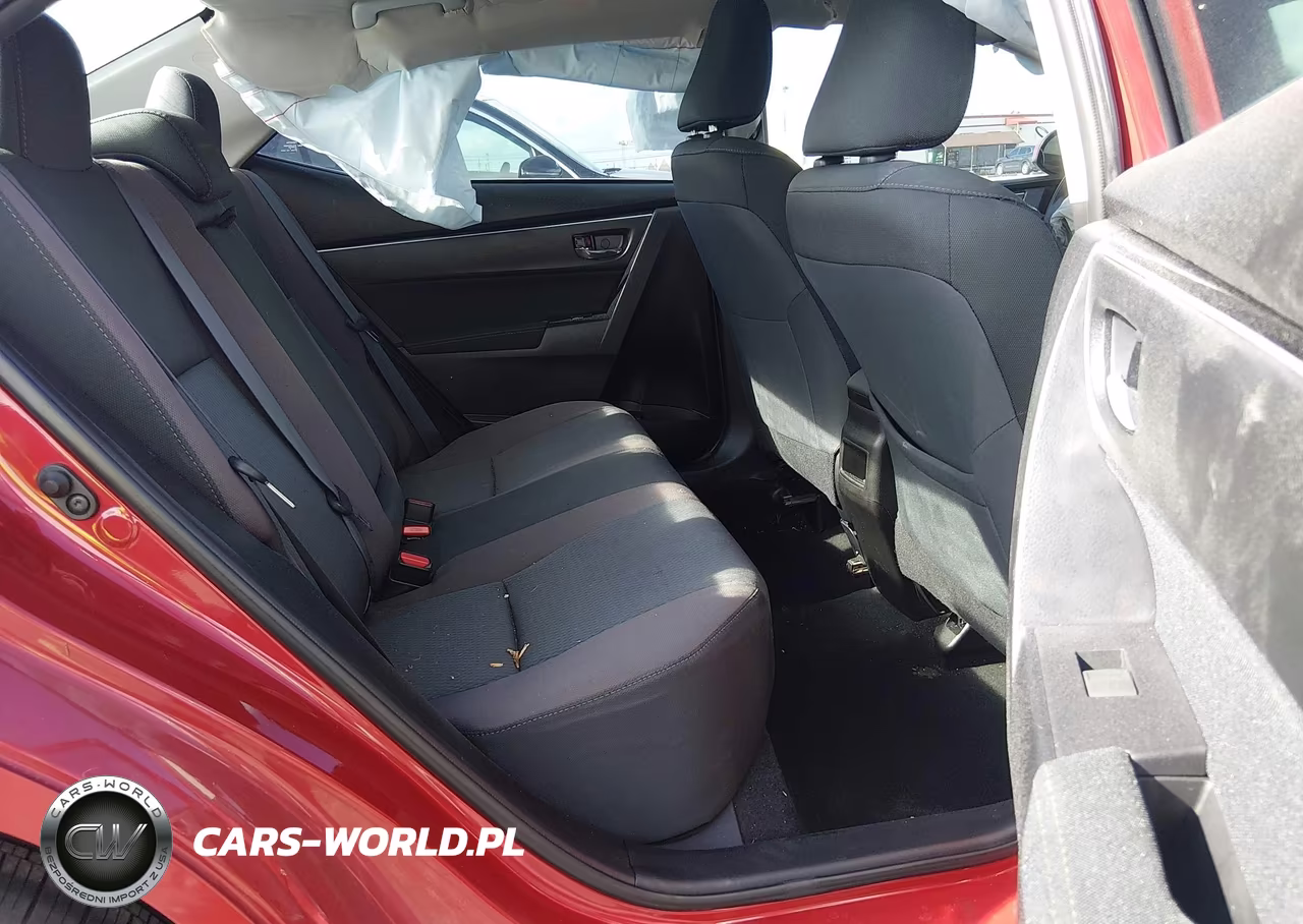 2018 Toyota Corolla Le VIN:5YFBURHE6JP812461 - 8