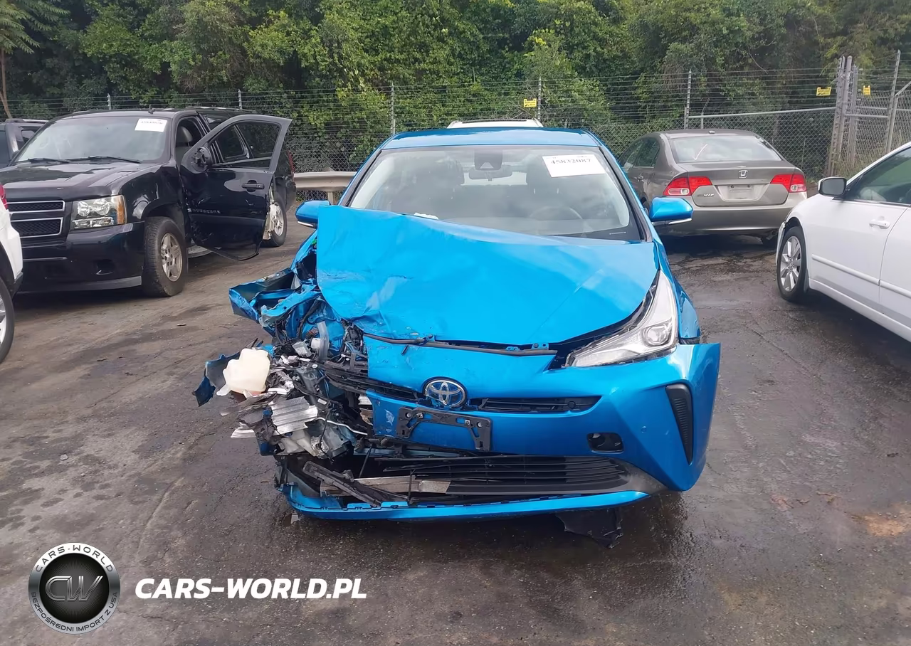 2019 Toyota Prius Le VIN:JTDKARFUXK3100600 - 12