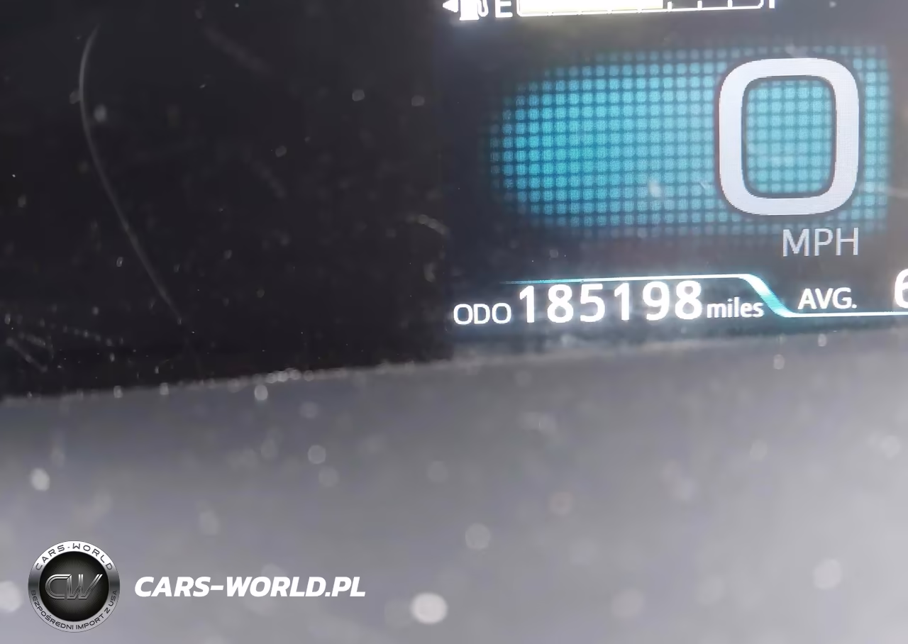 2019 Toyota Prius Le VIN:JTDKARFUXK3100600 - 15