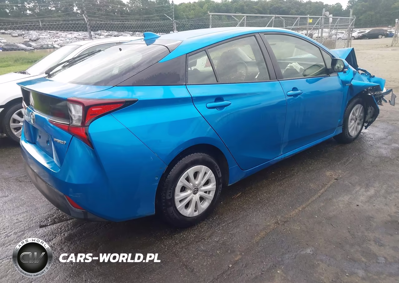 2019 Toyota Prius Le VIN:JTDKARFUXK3100600 - 4