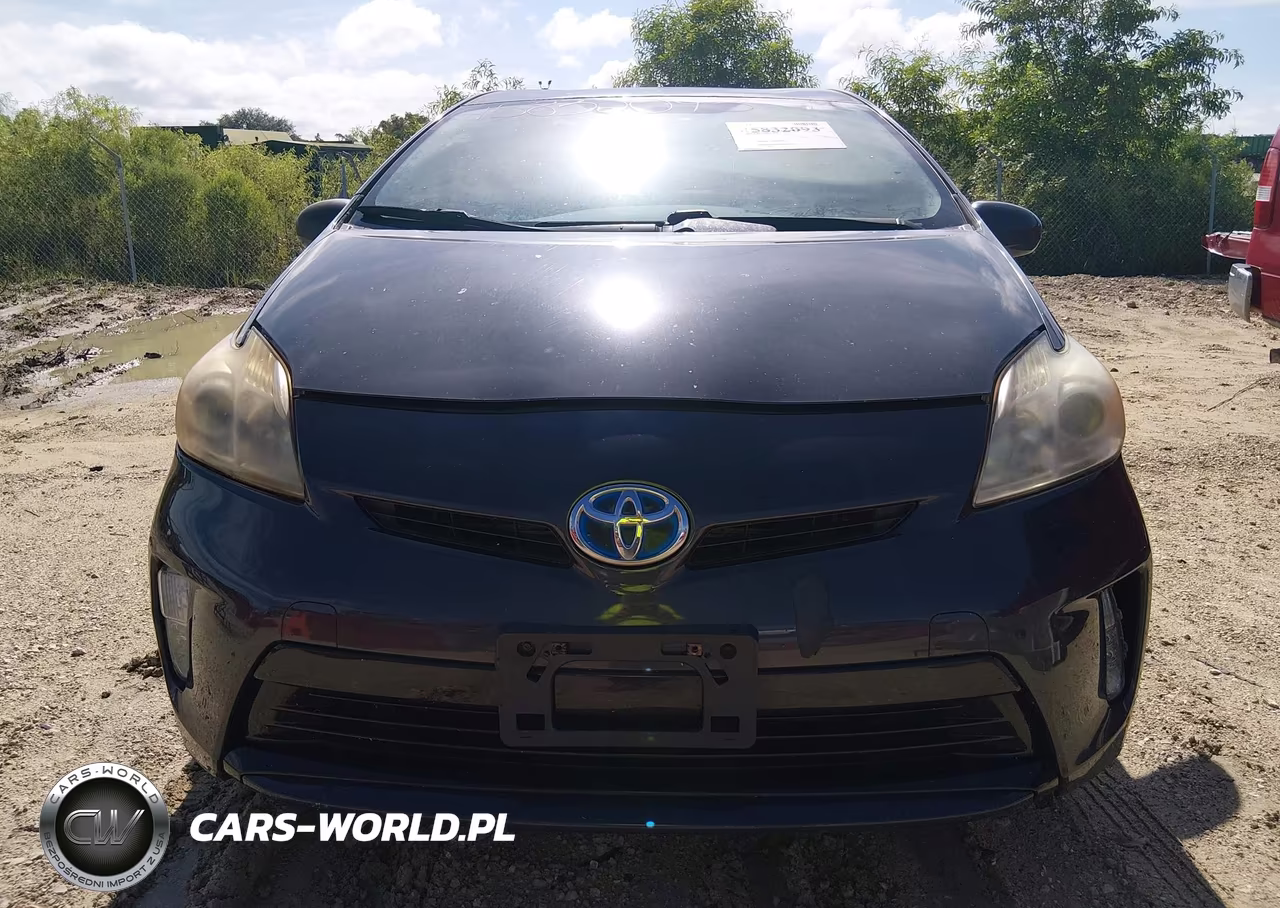2015 Toyota Prius Two VIN:JTDKN3DU4F0463082 - 12