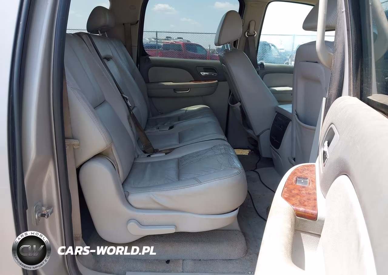 2008 Chevrolet Suburban 1500 Lt VIN:1GNFC16028J122807 - 8