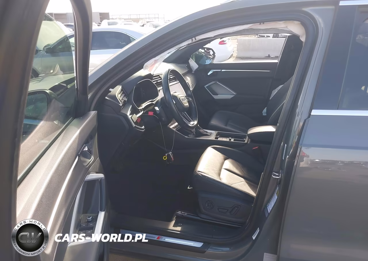2020 Audi Q3 Premium Plus 45 Tfsi S Line Quattro Tiptronic VIN:WA1EECF38L1123404 - 5