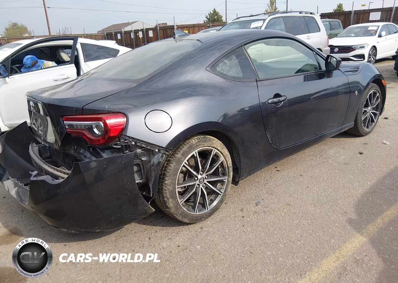 2017 Toyota 86 VIN:JF1ZNAA12H8710011 - 4