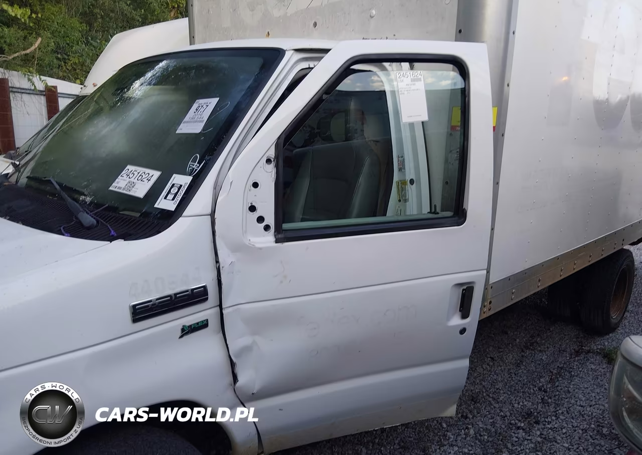 2016 Ford E-350 Cutaway VIN:1FDWE3FL7GDC33810 - 10