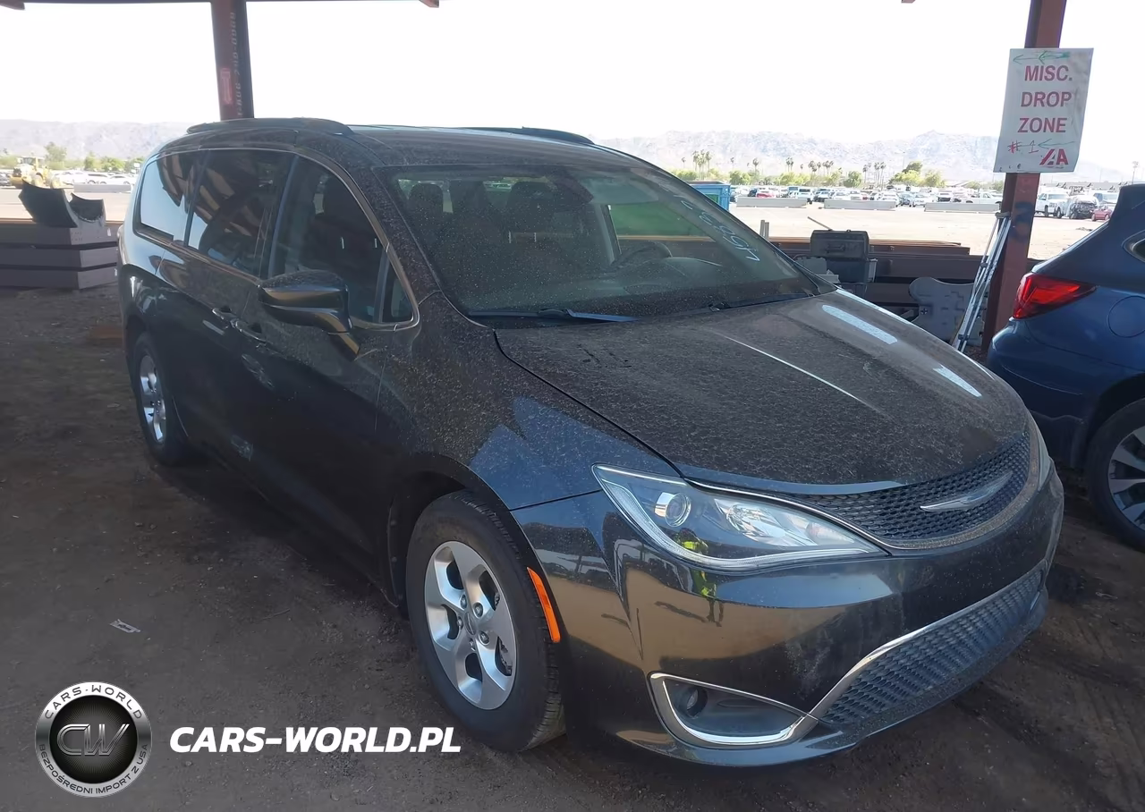 2017 Chrysler Pacifica Touring-L Plus – zdjęcie 1 z 16