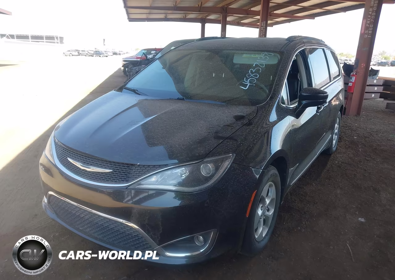 2017 Chrysler Pacifica Touring-L Plus VIN:2C4RC1EG7HR643926 - 2