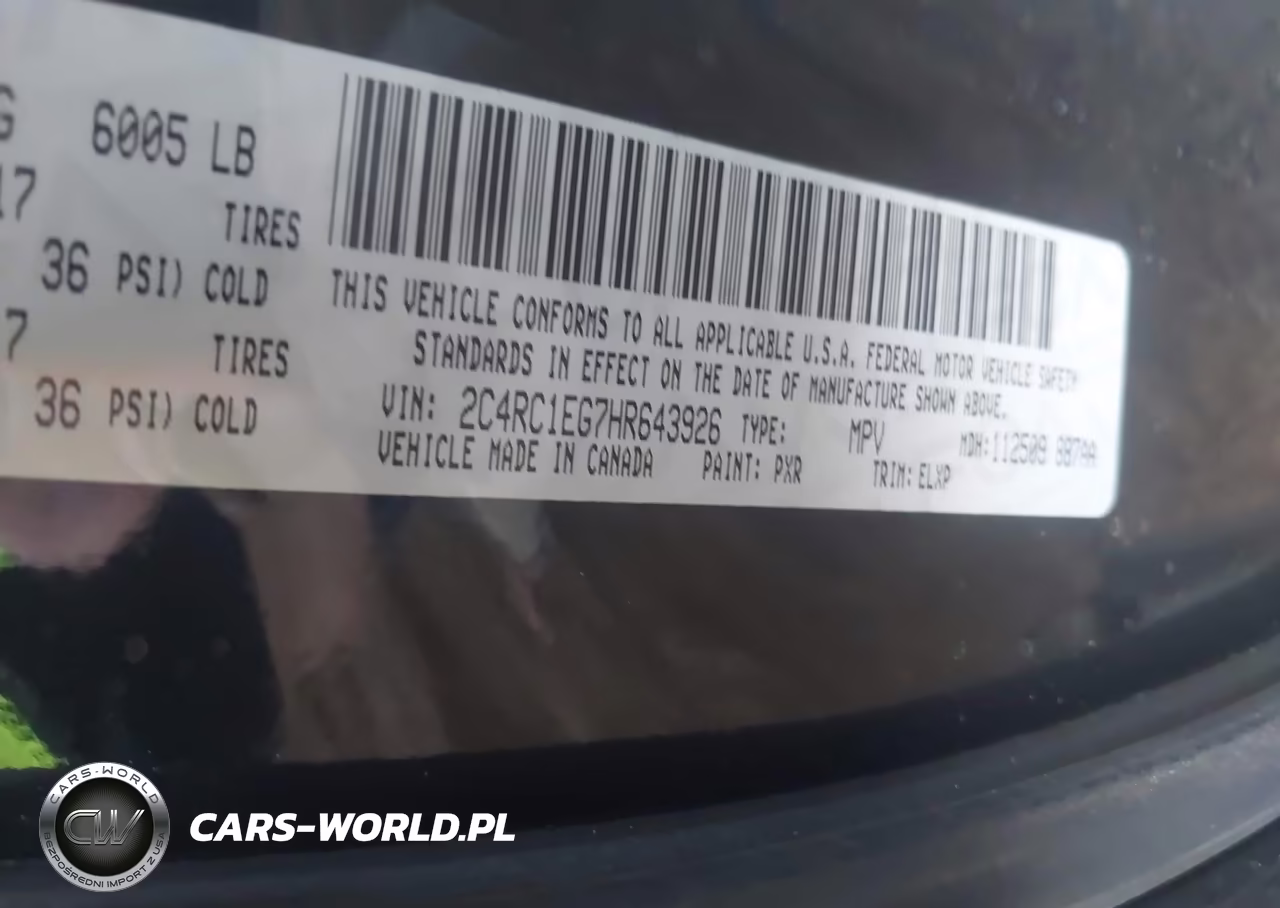 2017 Chrysler Pacifica Touring-L Plus VIN:2C4RC1EG7HR643926 - 9