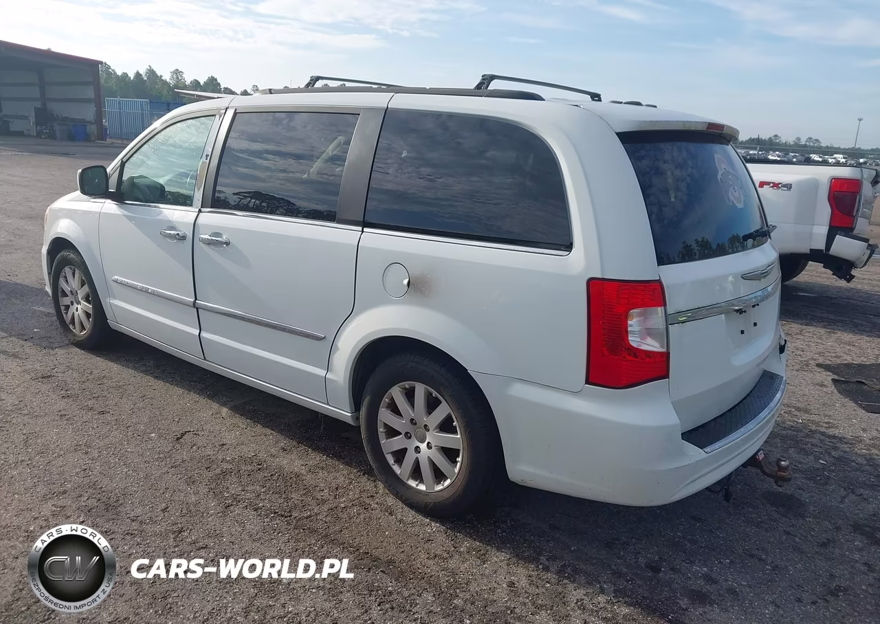 2016 Chrysler Town & Country Touring VIN:2C4RC1BG5GR128717 - 3