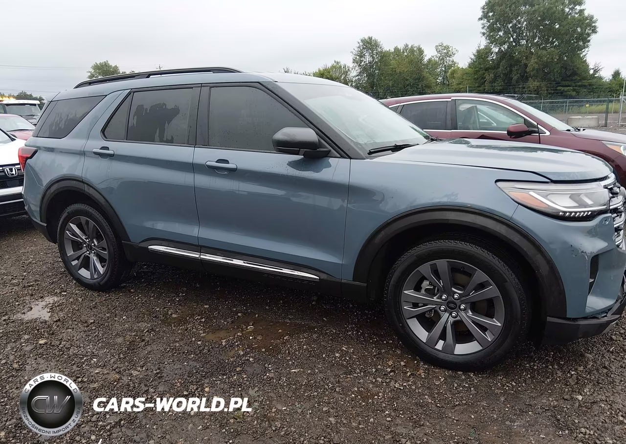 2025 Ford Explorer Active VIN:1FMUK8DH4SGB55859 - 13