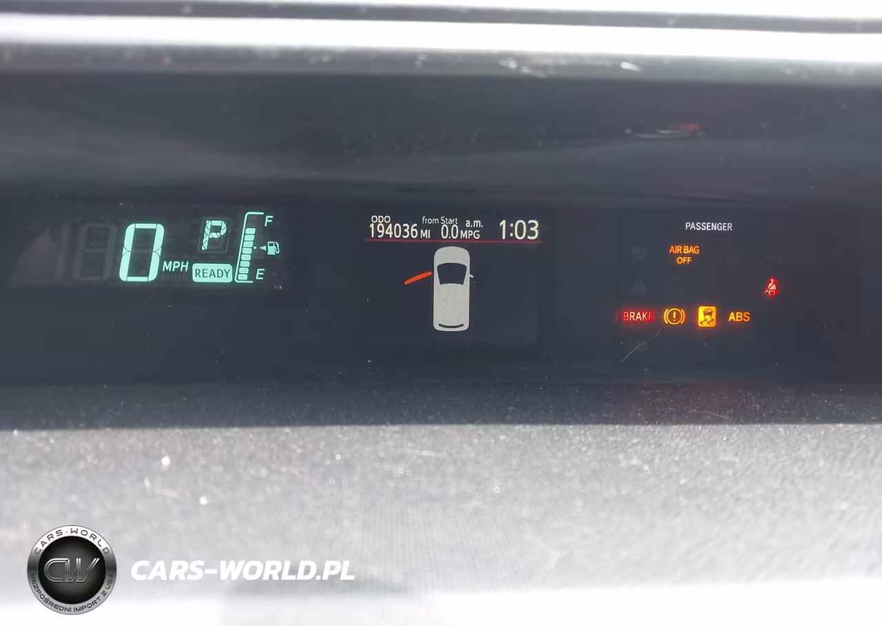 2013 Toyota Prius C One VIN:JTDKDTB30D1546125 - 16