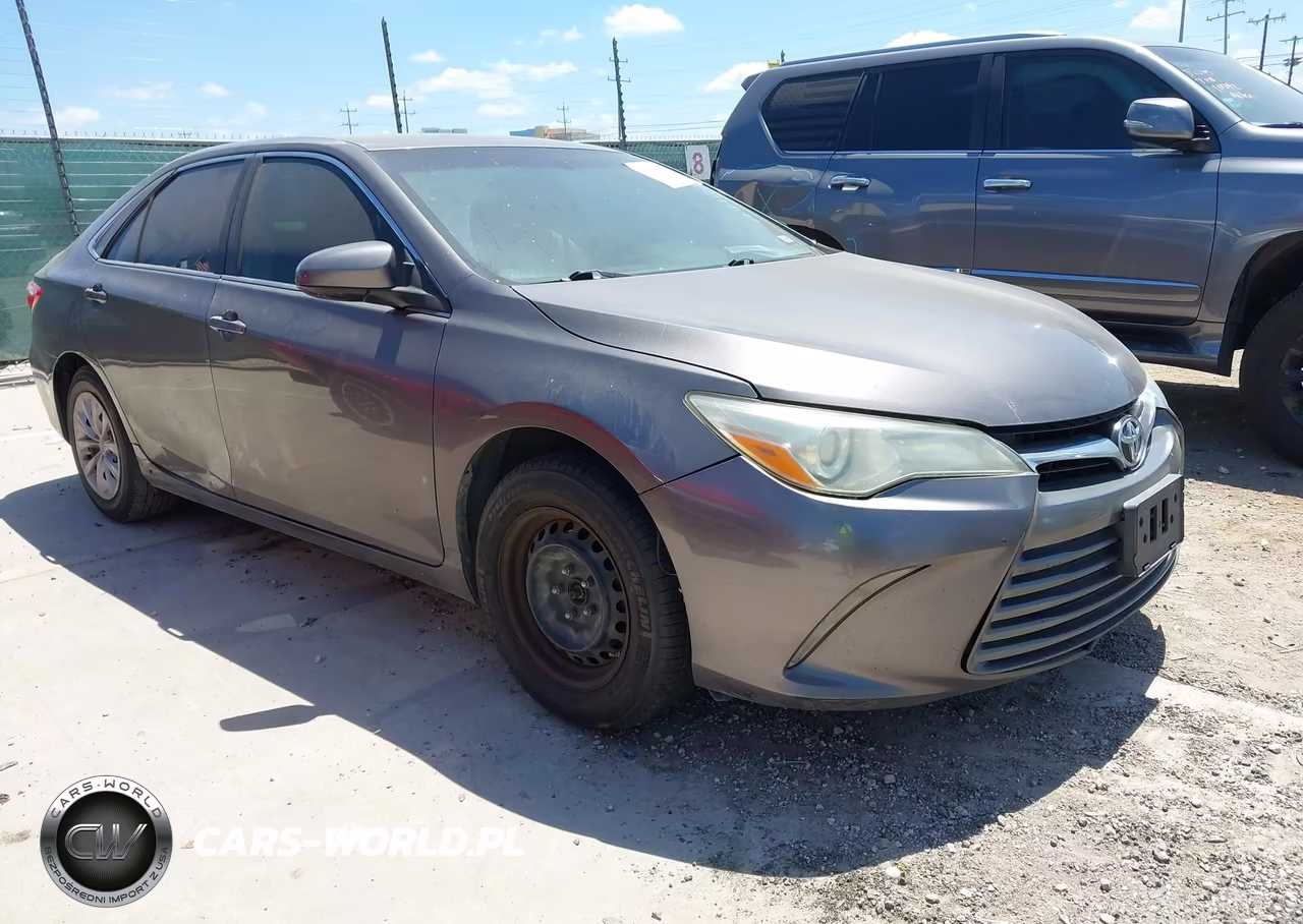 2015 Toyota Camry Le