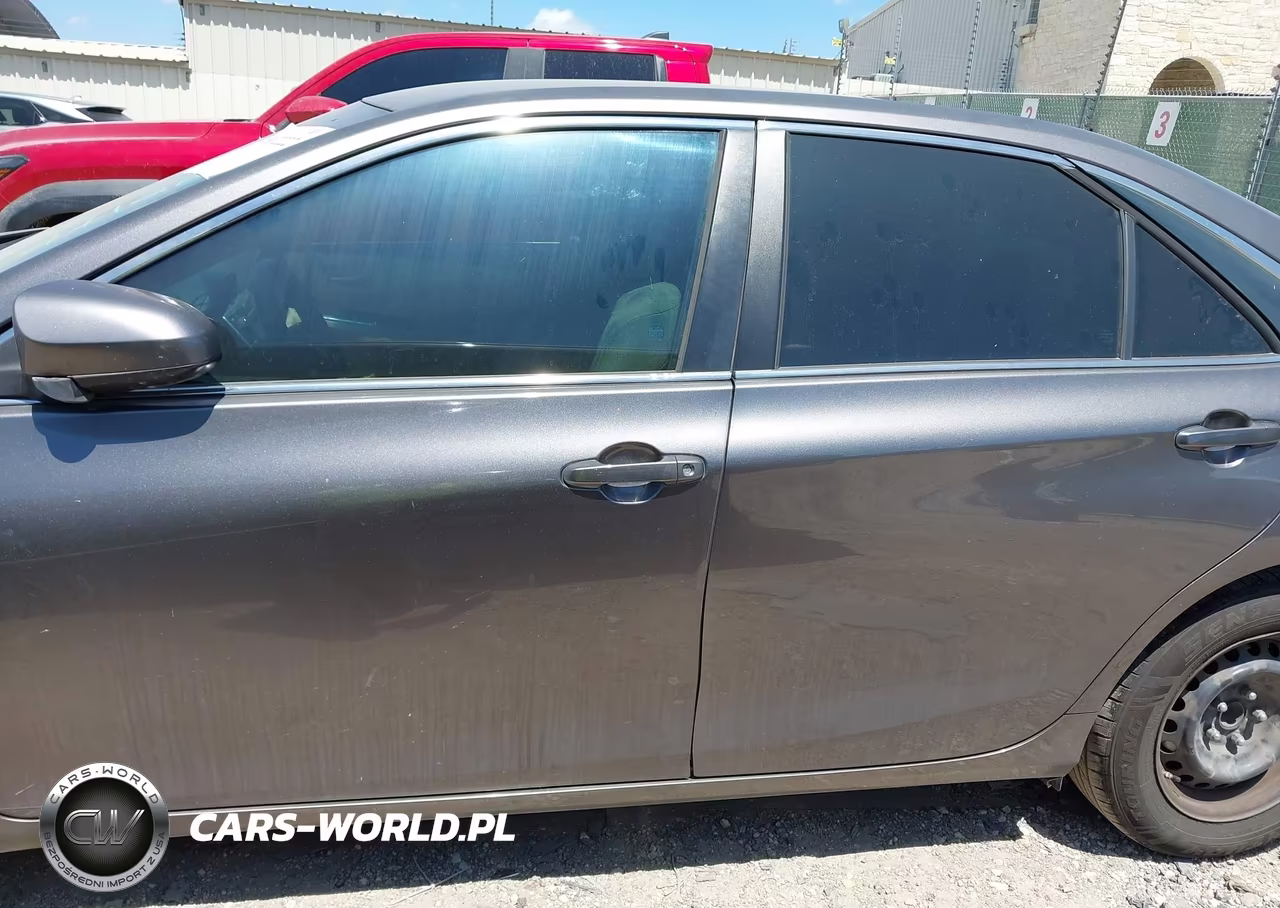 2015 Toyota Camry Le VIN:4T4BF1FK6FR471269 - 13