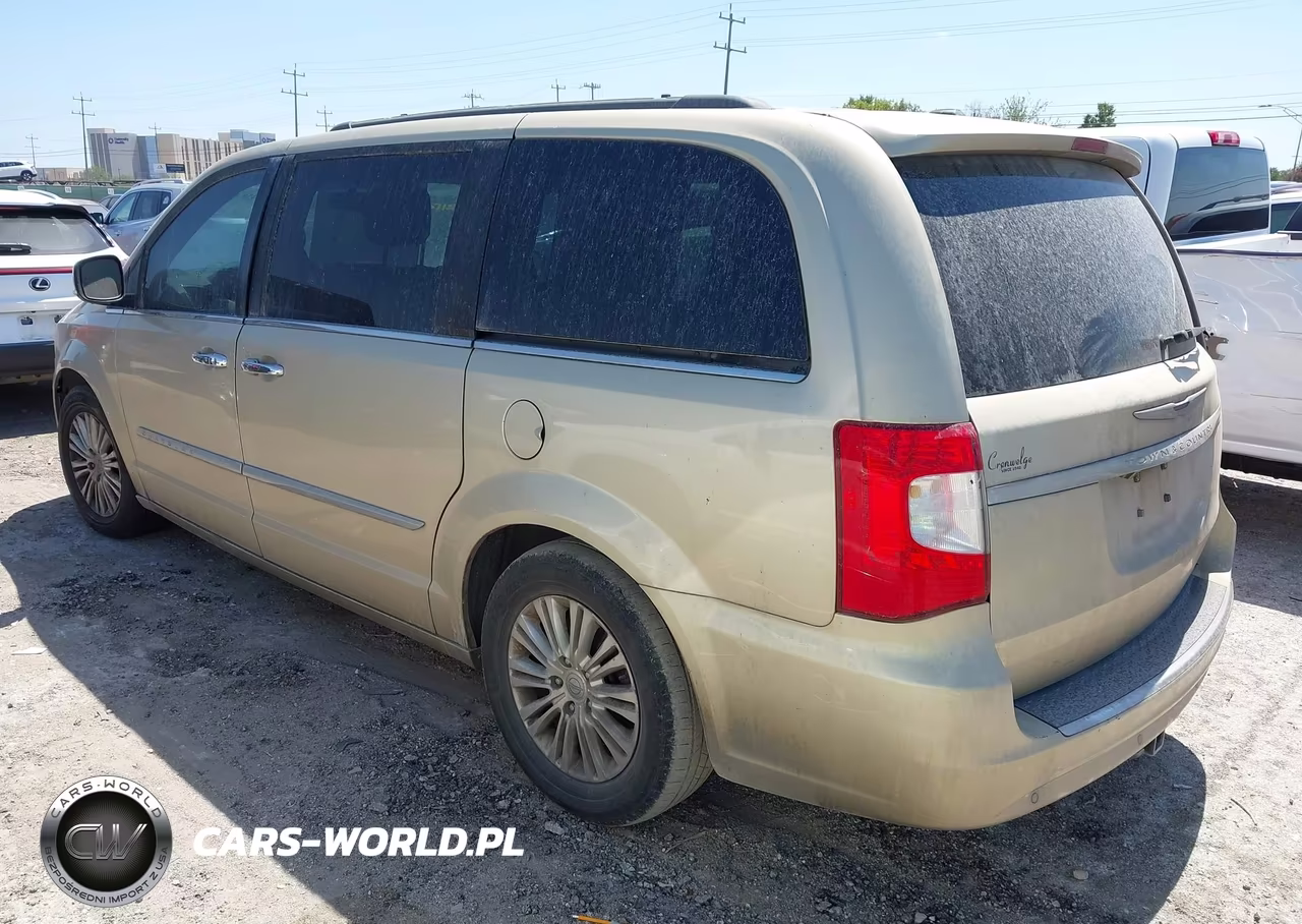 2012 Chrysler Town & Country Touring-L VIN:2C4RC1CG3CR117482 - 3