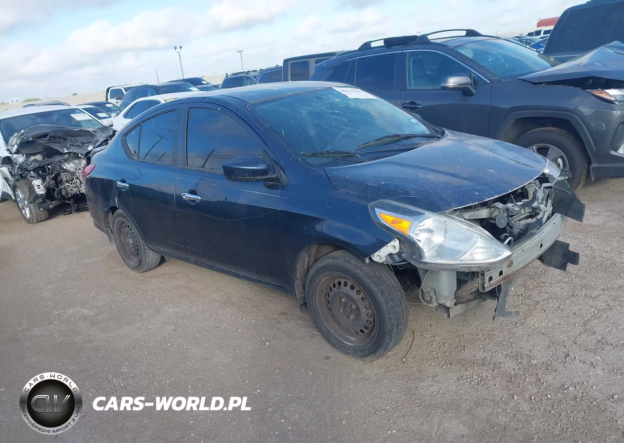 2015 Nissan Versa 1.6 Sv – zdjęcie 1 z 14