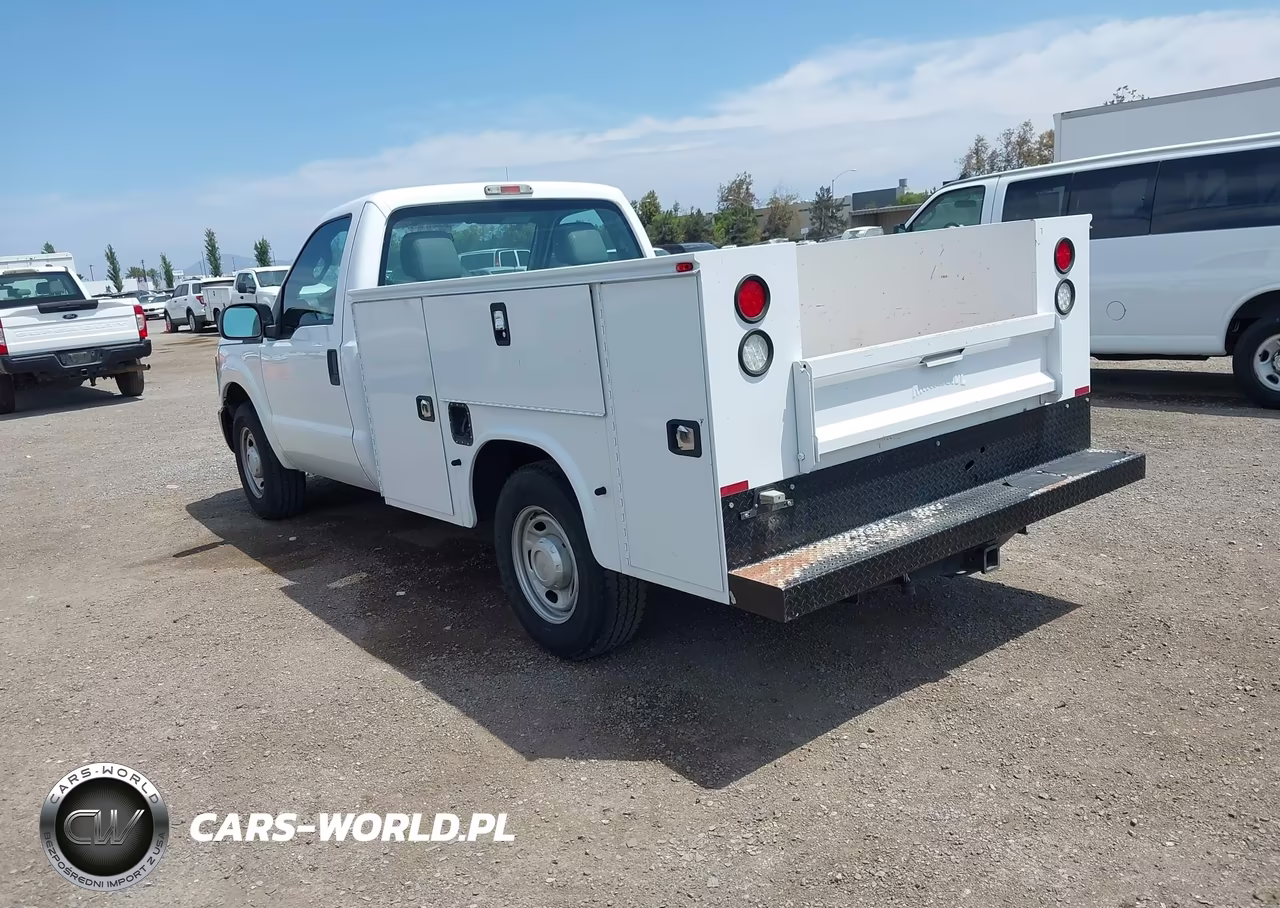 2016 Ford F-250 Xl VIN:1FDBF2A62GED31158 - 3
