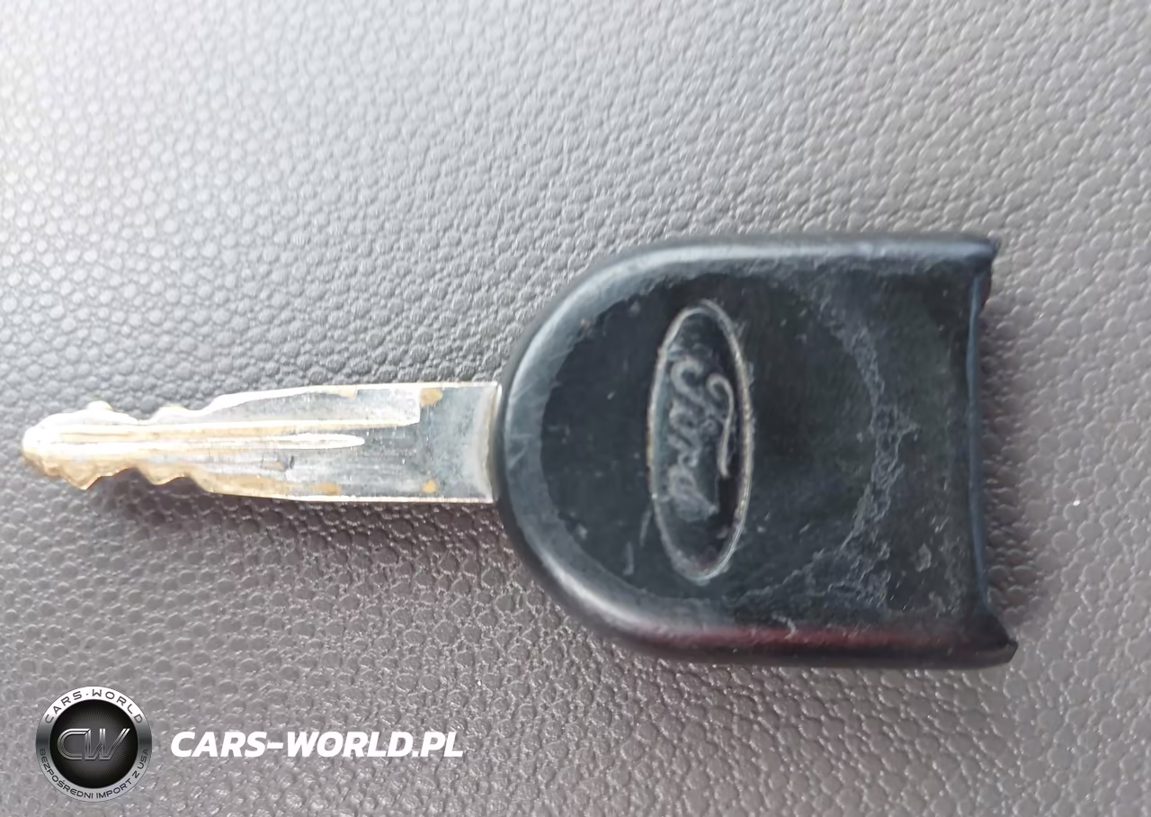 2009 Ford Focus S VIN:1FAHP34N79W180597 - 11