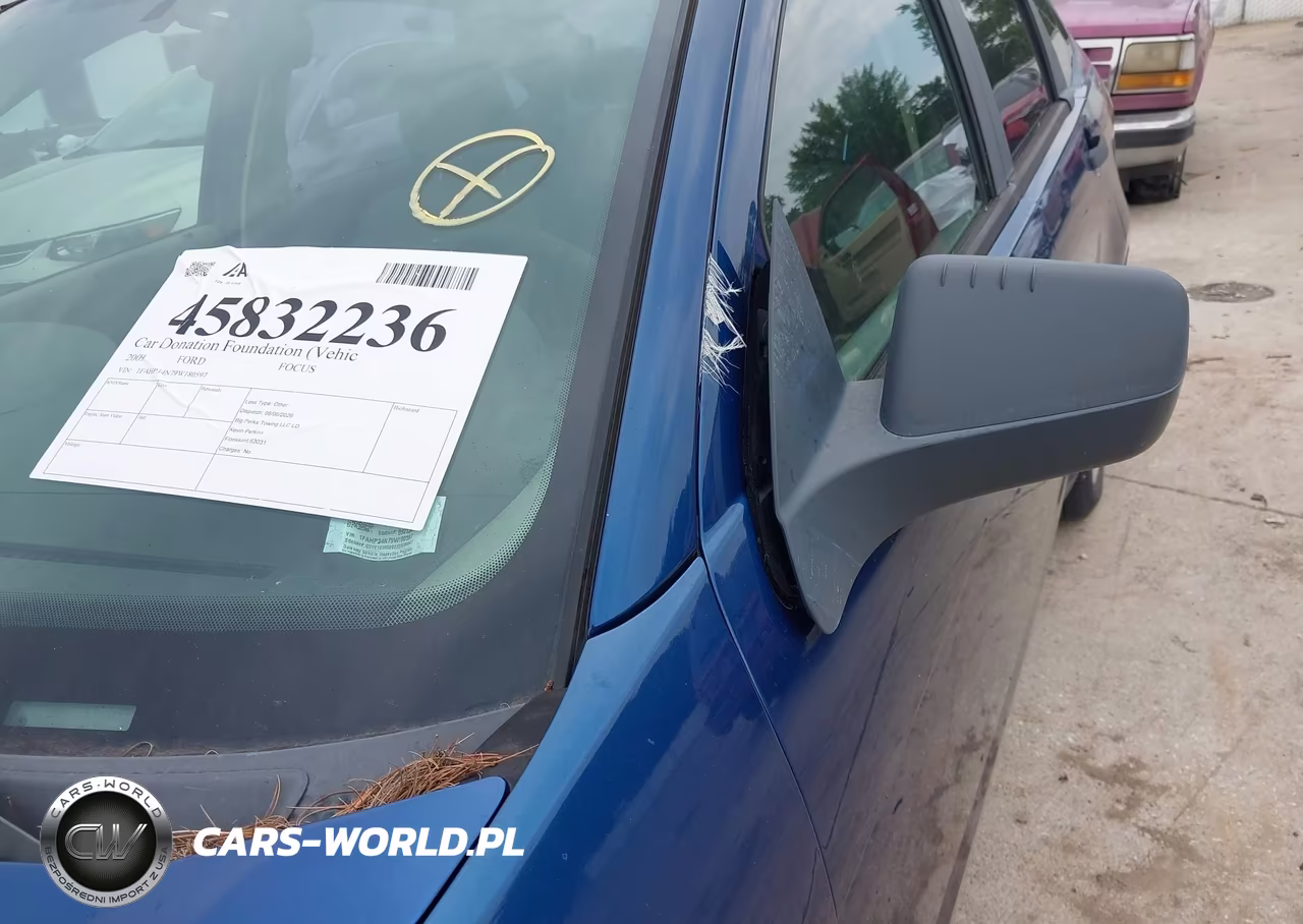 2009 Ford Focus S VIN:1FAHP34N79W180597 - 6