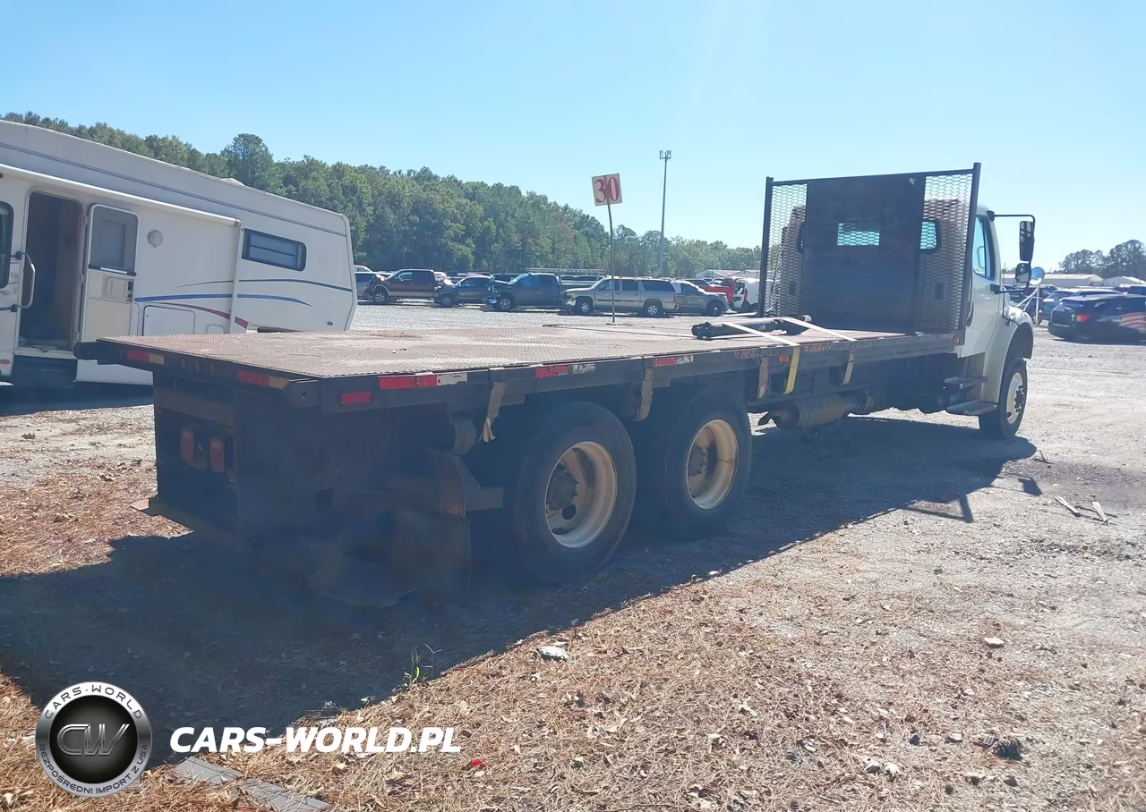 2016 Freightliner M2 106 Medium Duty VIN:1FVHCYCY7GHHB6161 - 4