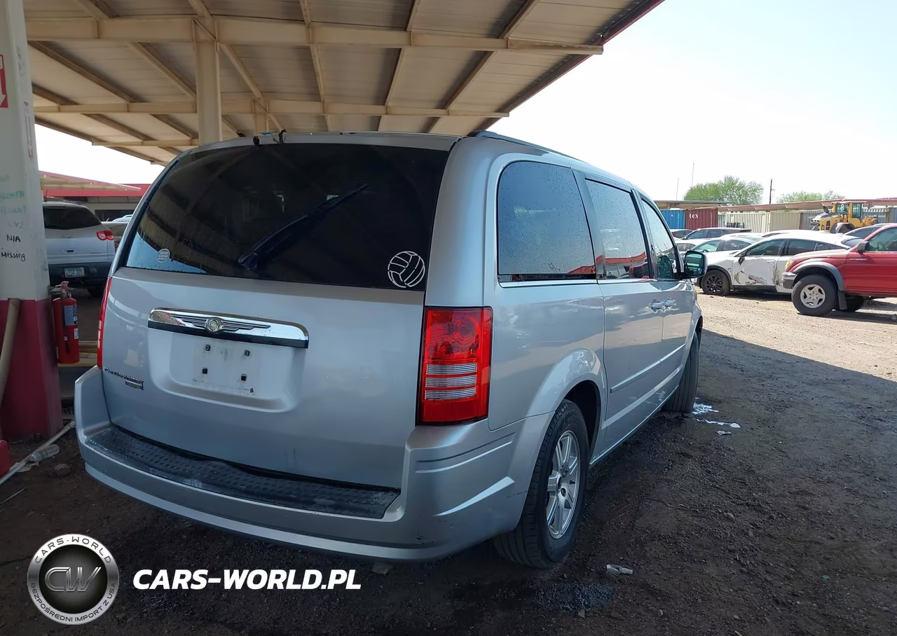 2008 Chrysler Town & Country Touring VIN:2A8HR54P78R678865 - 4