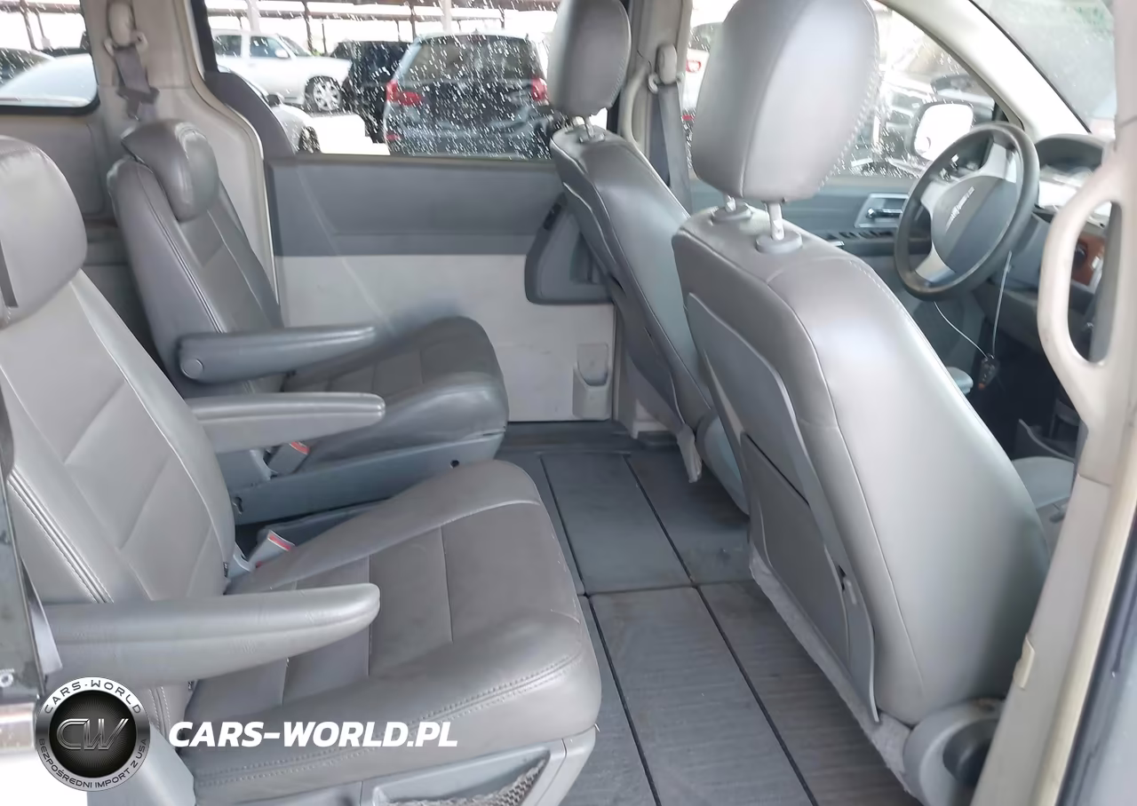 2008 Chrysler Town & Country Touring VIN:2A8HR54P78R678865 - 8