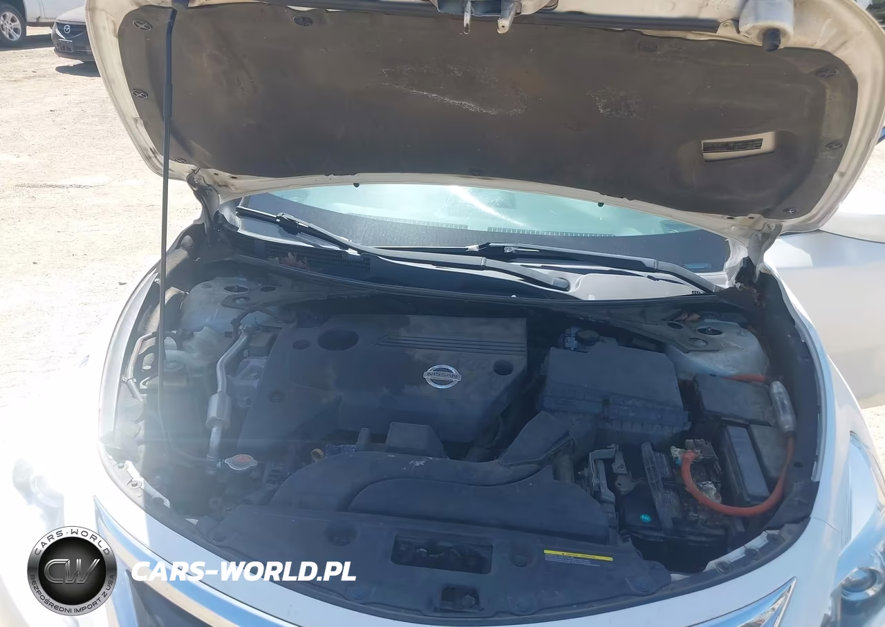 2015 Nissan Altima 2.5 S VIN:1N4AL3AP9FN329404 - 10