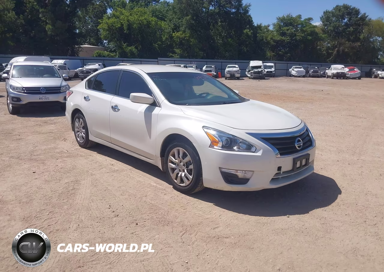 2015 Nissan Altima 2.5 S VIN:1N4AL3AP9FN329404 - 3