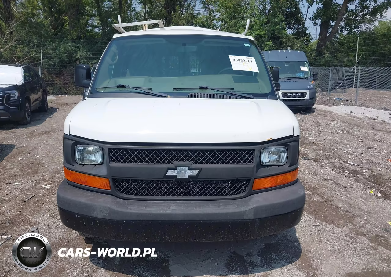 2015 Chevrolet Express 2500 Work Van VIN:1GCWGFCF0F1283107 - 12