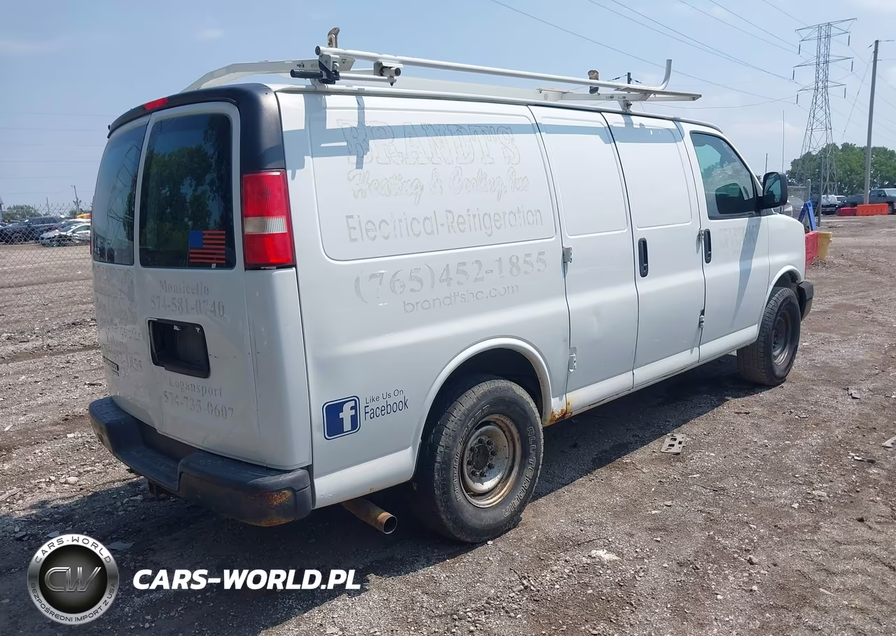 2015 Chevrolet Express 2500 Work Van VIN:1GCWGFCF0F1283107 - 4
