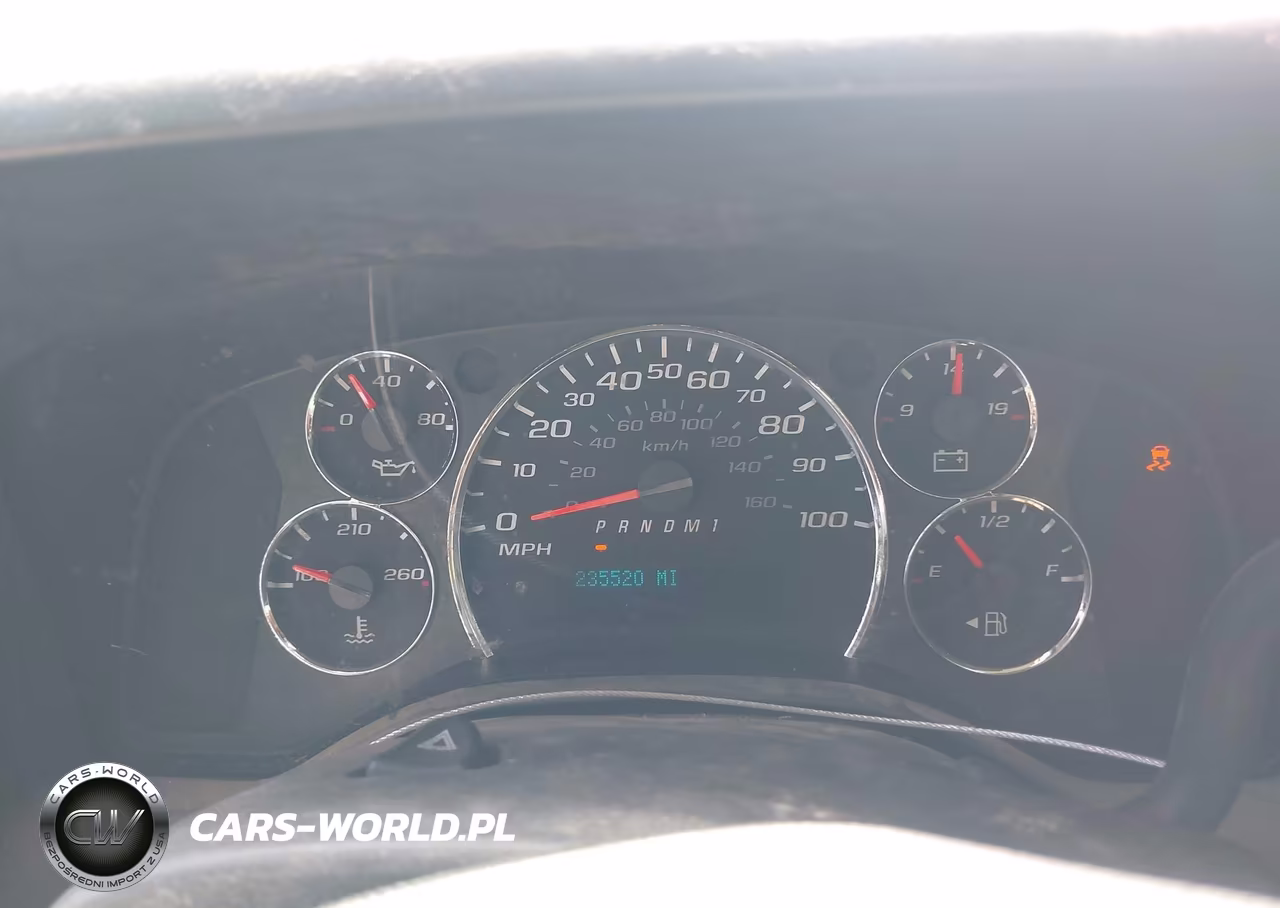 2015 Chevrolet Express 2500 Work Van VIN:1GCWGFCF0F1283107 - 7