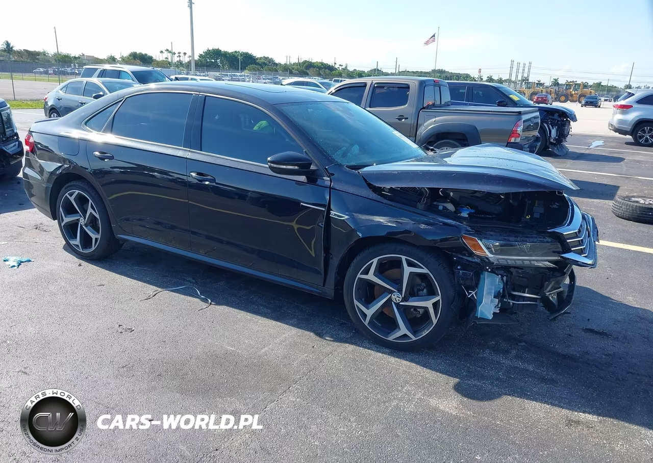 2021 Volkswagen Passat 2.0T R-Line