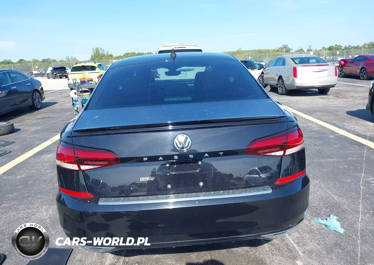 2021 Volkswagen Passat 2.0T R-Line VIN:1VWMA7A32MC003628 - 17