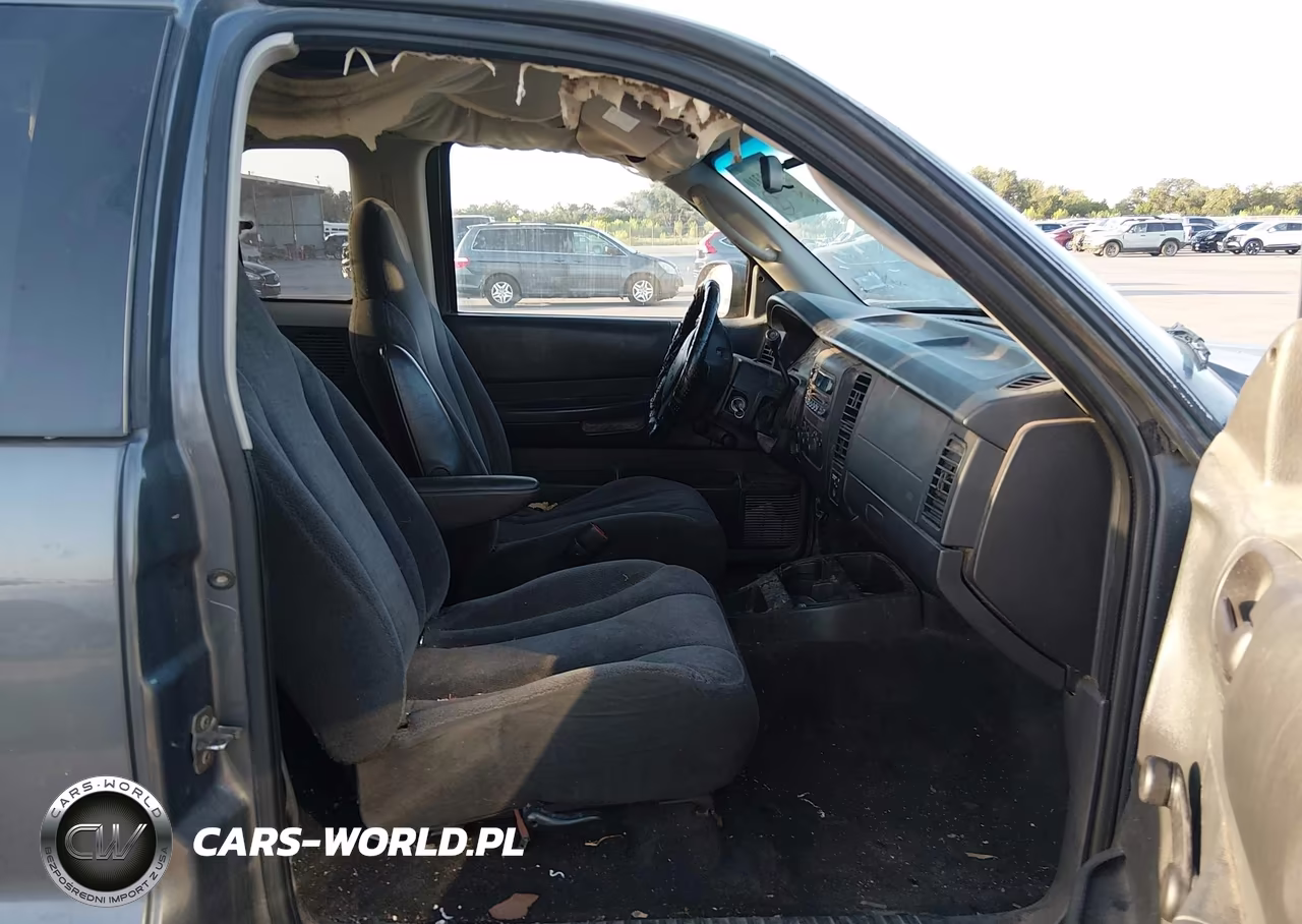2004 Dodge Dakota VIN:1D7HG12K74S664136 - 5