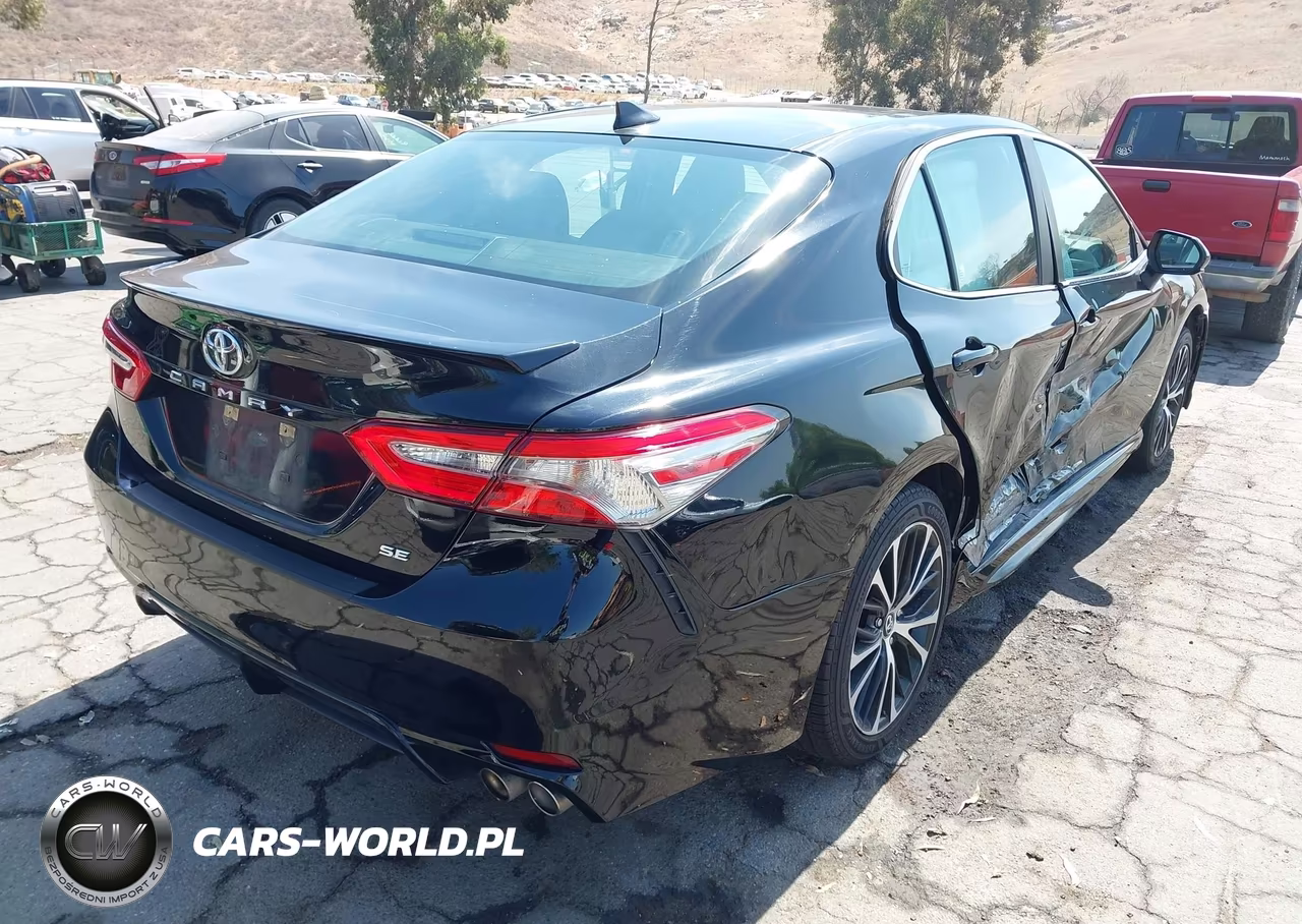 2019 Toyota Camry Se VIN:4T1B11HK5KU731807 - 4