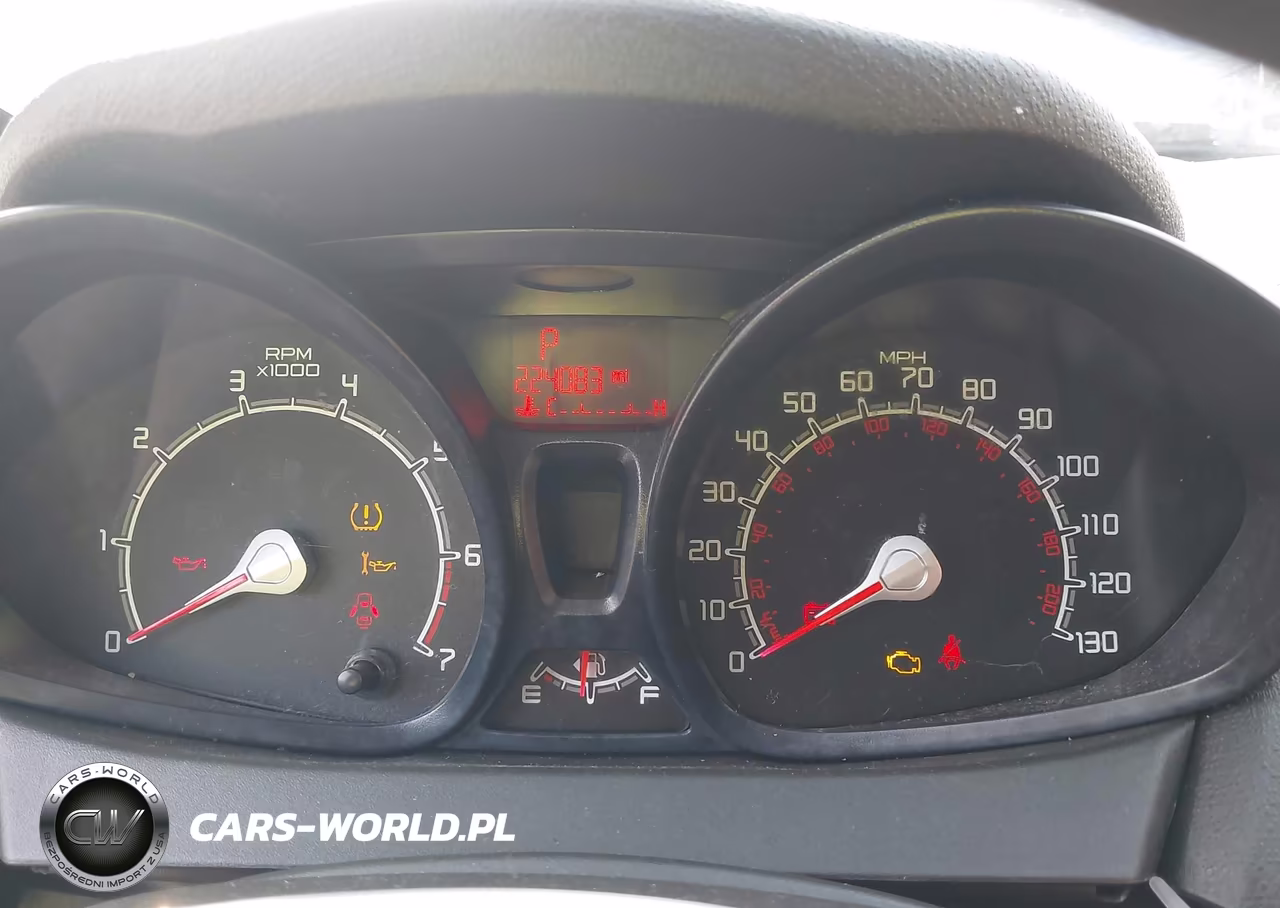 2013 Ford Fiesta S VIN:3FADP4TJ1DM215419 - 7