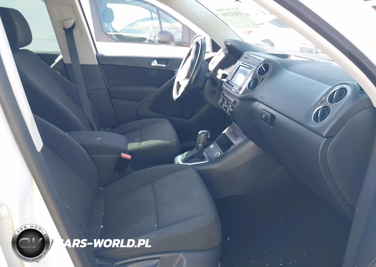 2017 Volkswagen Tiguan 2.0T-2.0T S VIN:WVGAV7AX2HK046502 - 5