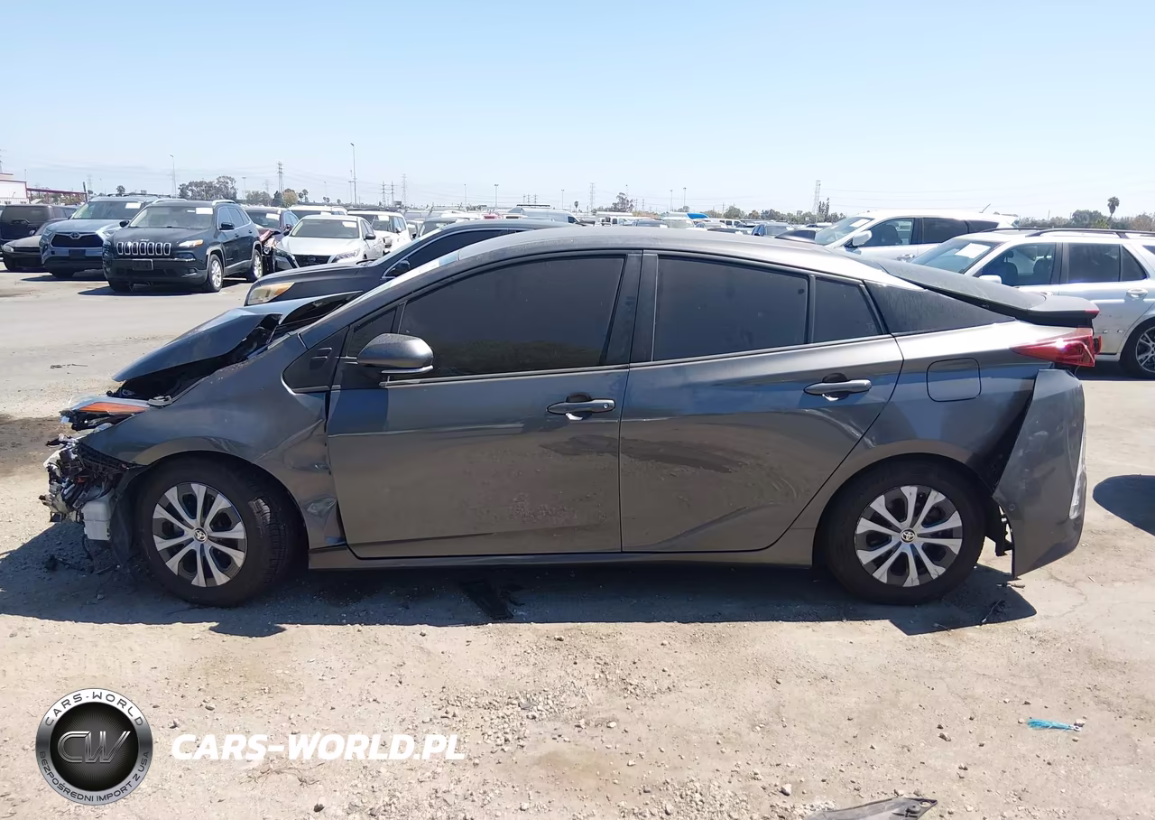 2021 Toyota Prius Prime Limited VIN:JTDKAMFP2M3165523 - 15
