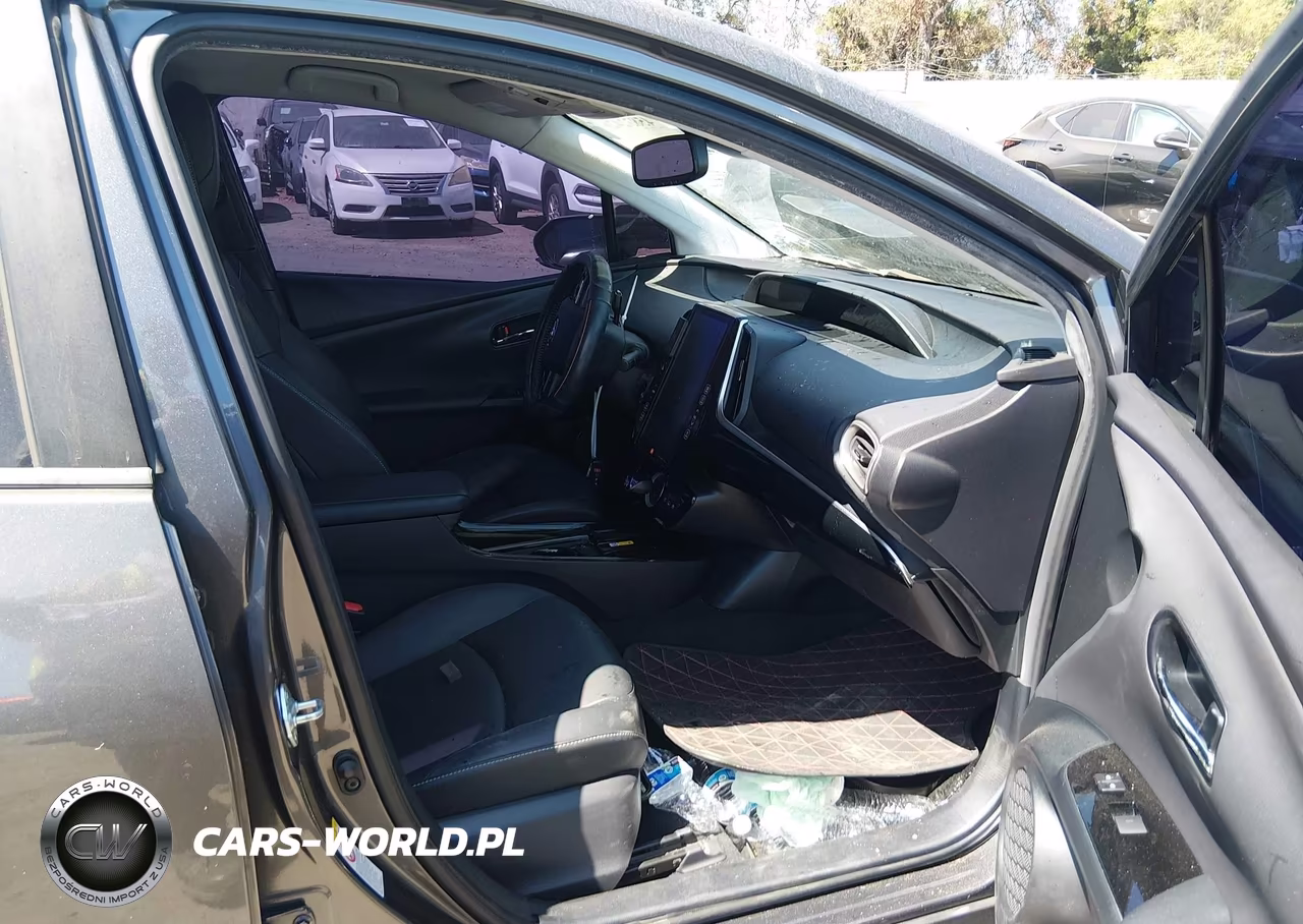 2021 Toyota Prius Prime Limited VIN:JTDKAMFP2M3165523 - 5