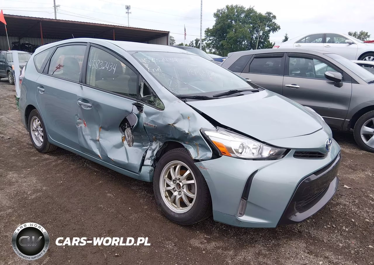 2017 Toyota Prius V Three