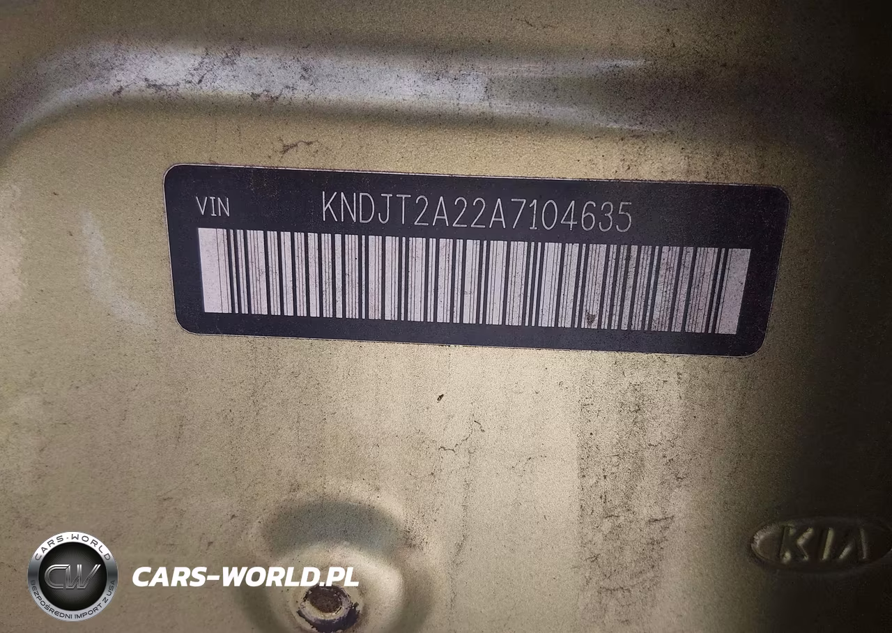 2010 Kia Soul + VIN:KNDJT2A22A7104635 - 9