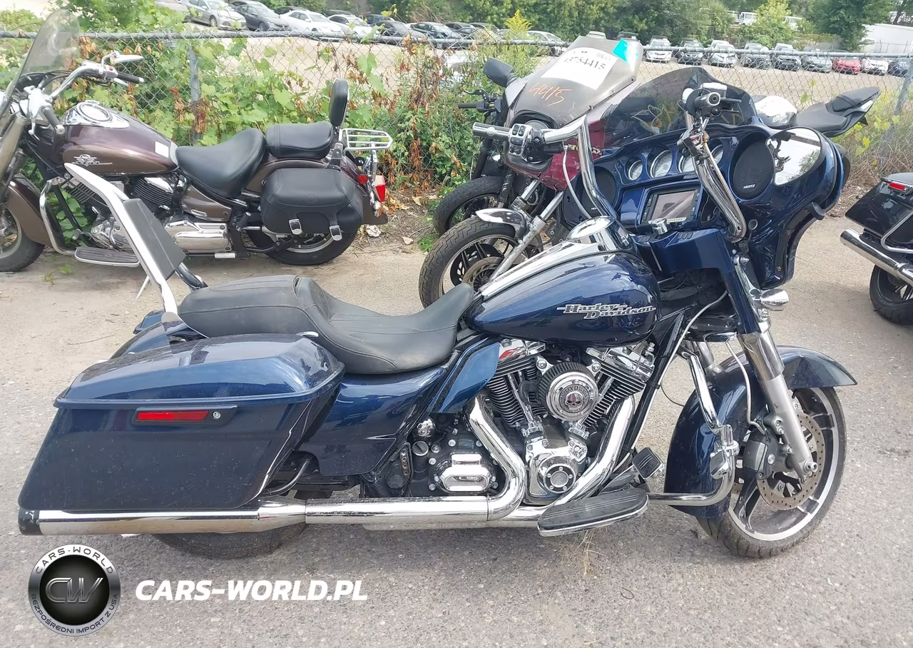 2014 Harley-Davidson Flhx Street Glide VIN:1HD1KBM14EB695168 - 11