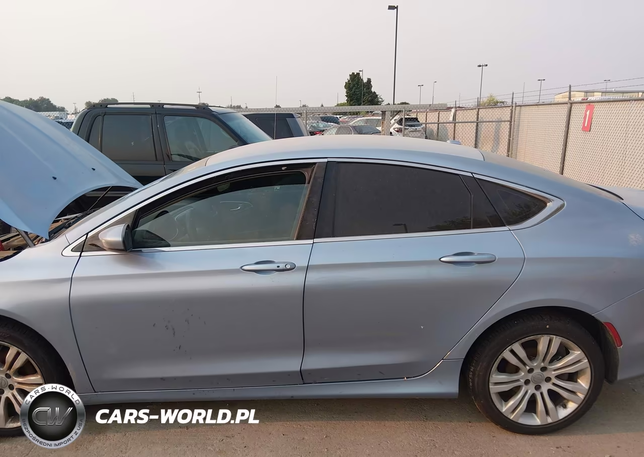 2015 Chrysler 200 Limited VIN:1C3CCCAB2FN717473 - 6