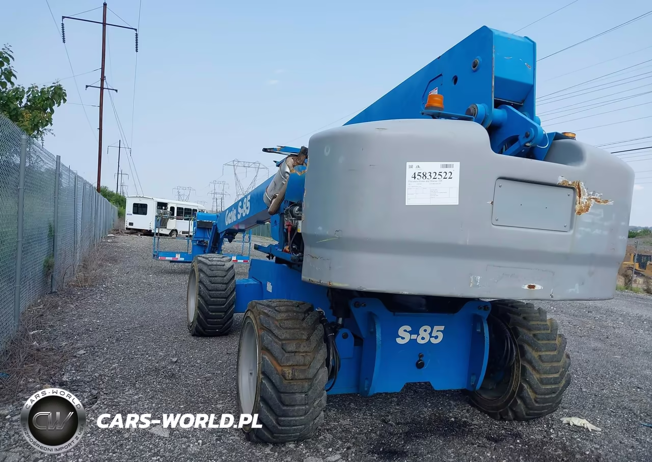2011 Genie S-85 Boom Lift