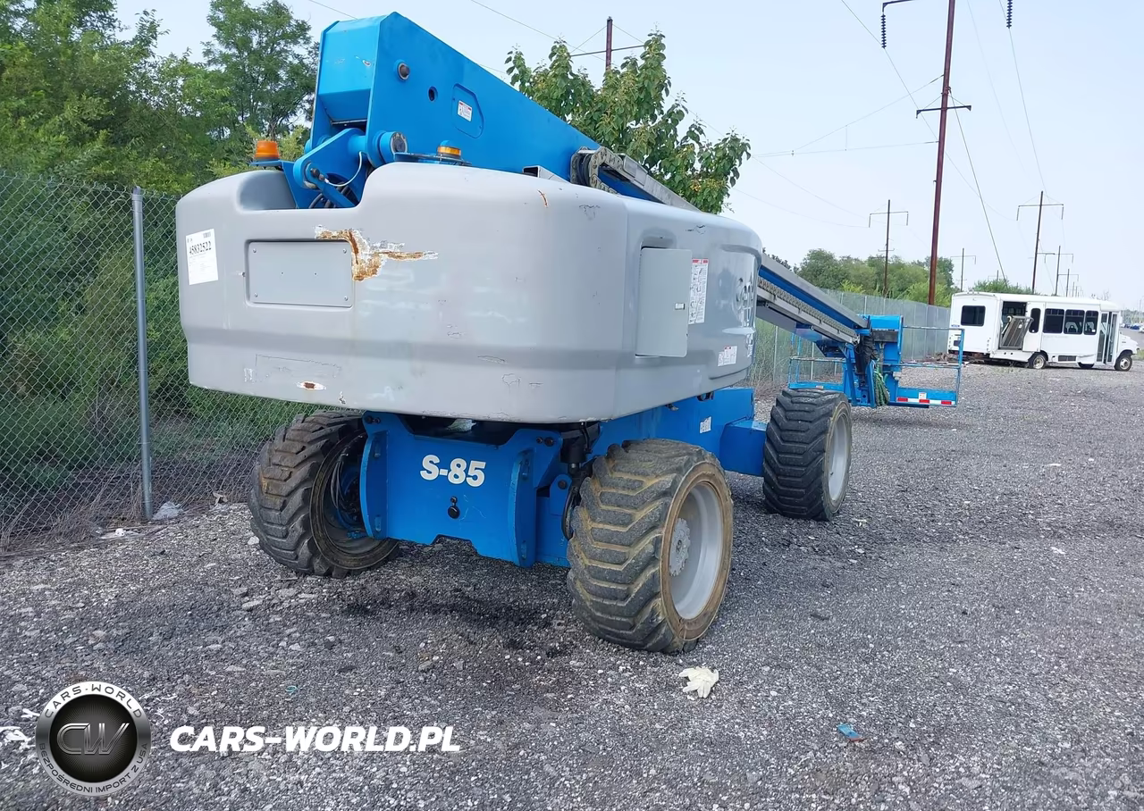 2011 Genie S-85 Boom Lift VIN:00000000S85118592 - 2