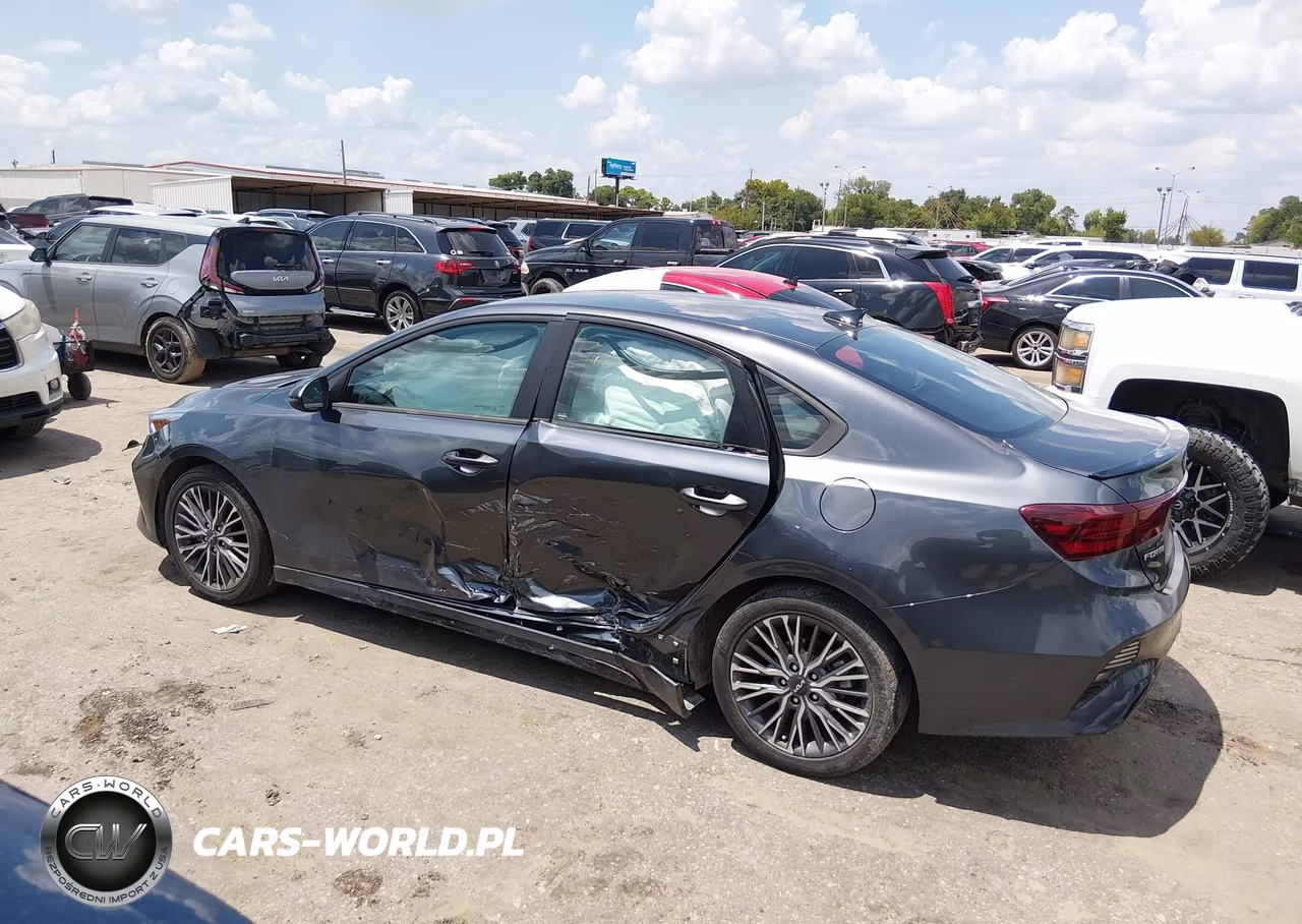 2022 Kia Forte Gt-Line VIN:3KPF54AD2NE495983 - 14