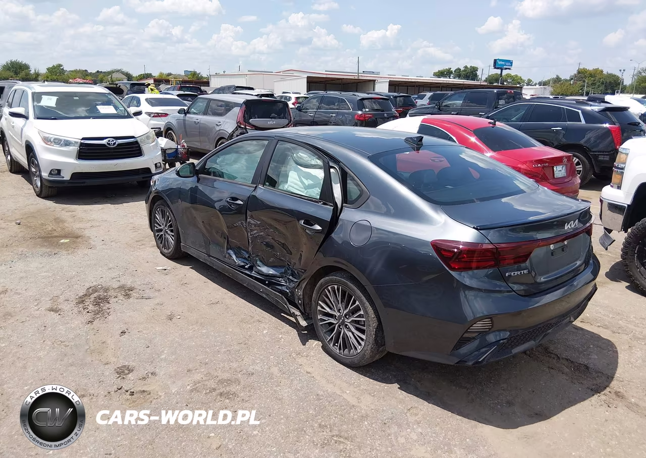 2022 Kia Forte Gt-Line VIN:3KPF54AD2NE495983 - 3