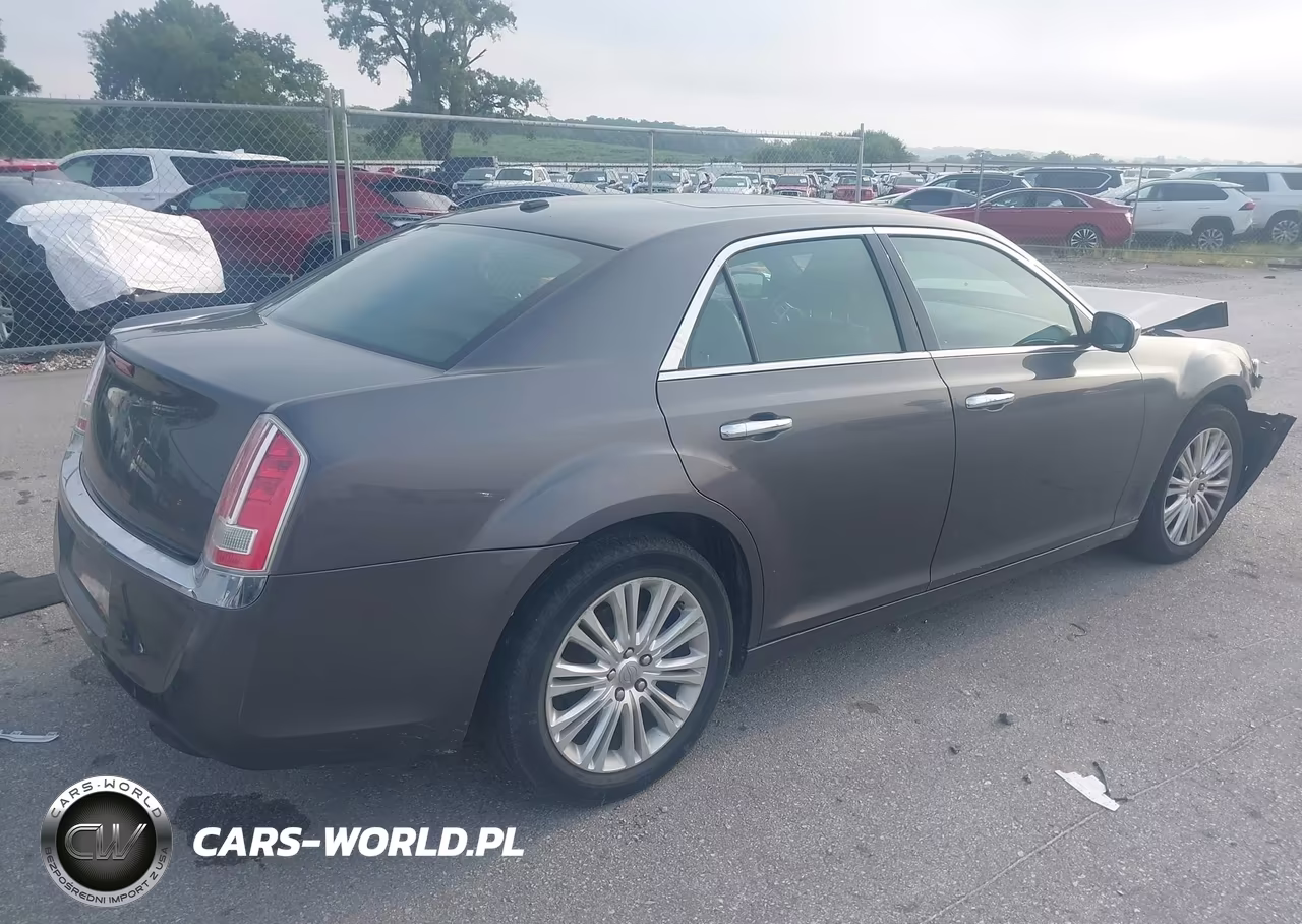 2014 Chrysler 300C Awd VIN:2C3CCAKG4EH265015 - 4