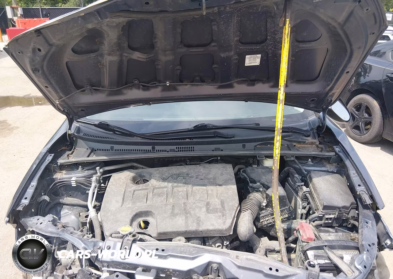 2017 Toyota Corolla Le VIN:5YFBURHE9HP593036 - 10
